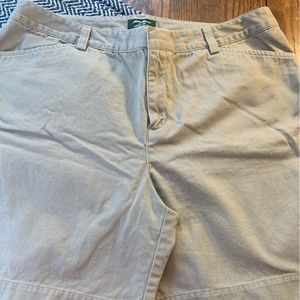 🏷️ 3 for $10 
Tan shorts